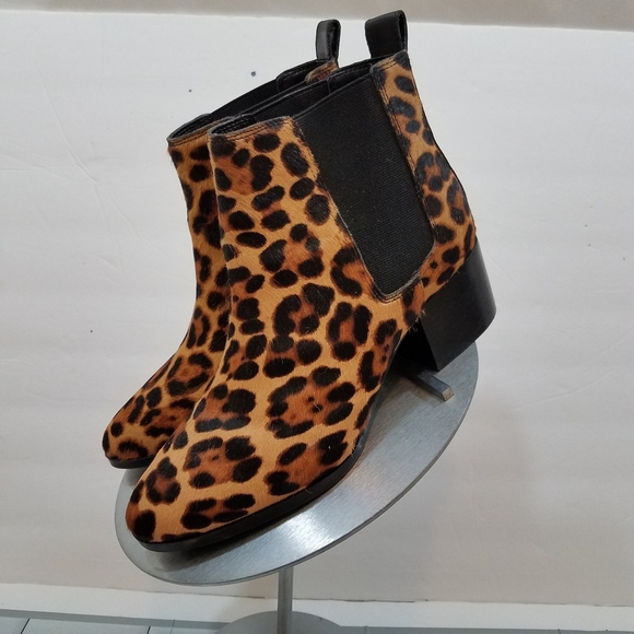 Nine West Wncolt5 Calf Hair Leopard Bootie… - Picture 1 of 12